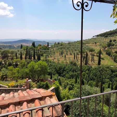 Casa Vacanze "Nonna Vela" Petroio Luaran gambar