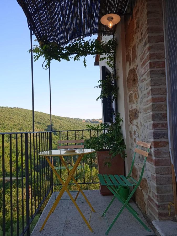 Casa Vacanze "Nonna Vela" Petroio Luaran gambar