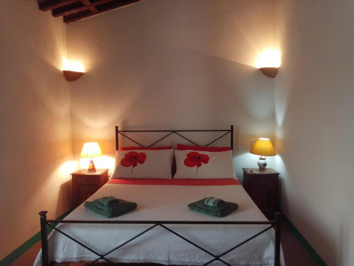 Casa Vacanze "Nonna Vela" Petroio Luaran gambar