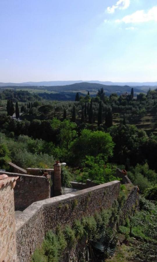 Casa Vacanze "Nonna Vela" Petroio Luaran gambar