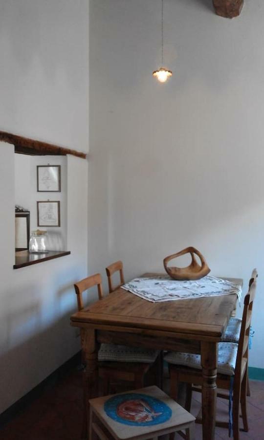 Casa Vacanze "Nonna Vela" Petroio Luaran gambar