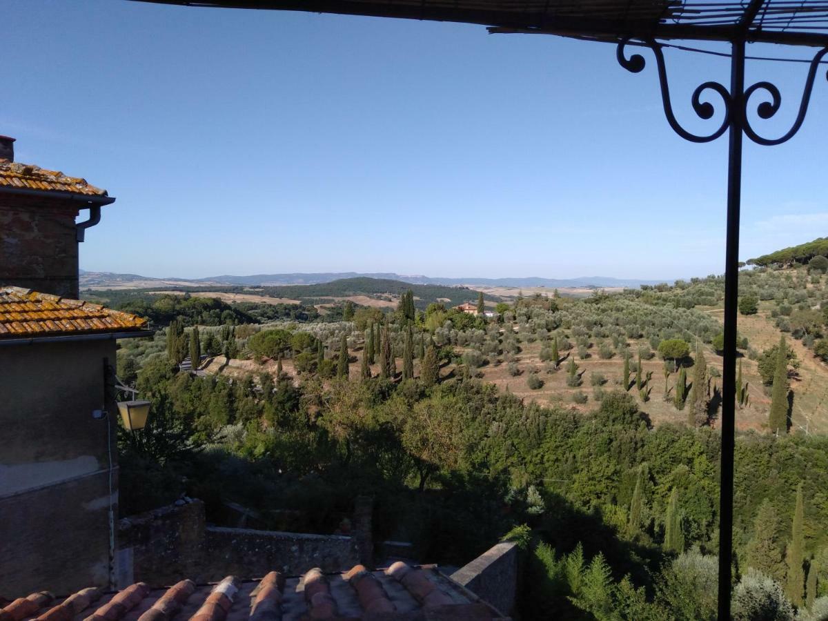Casa Vacanze "Nonna Vela" Petroio Luaran gambar